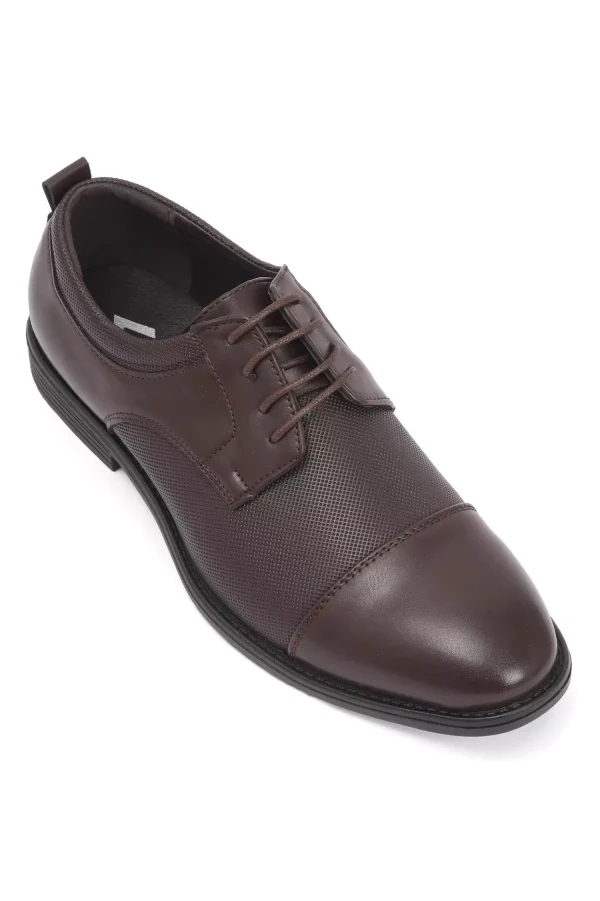 Lace-up Oxford Shoes in Chocolate Brown